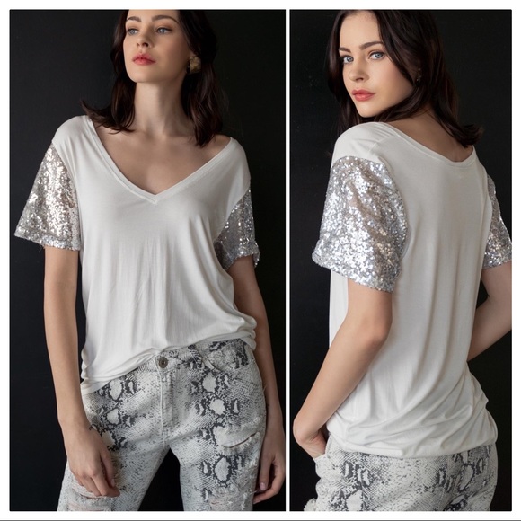 POL Tops - Authentic POL Glow and Glam Tee